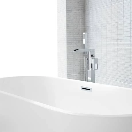 Verona Freestanding Modern Bath 3 Verona Freestanding Modern Bath - Image 2